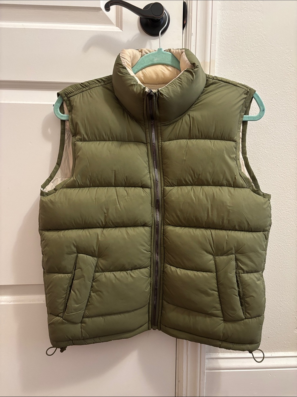 Reversible Puffer vest - olive green and beige